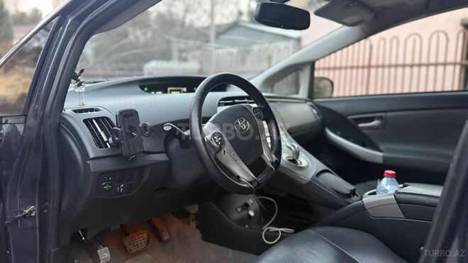 Toyota Prius 2014, 425,908 km - 1.8 л - Bakı