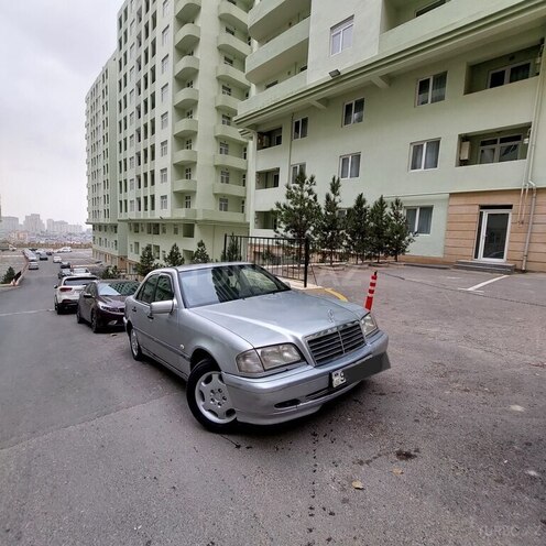 Mercedes C 220 1998, 345,000 km - 2.2 l - Bakı