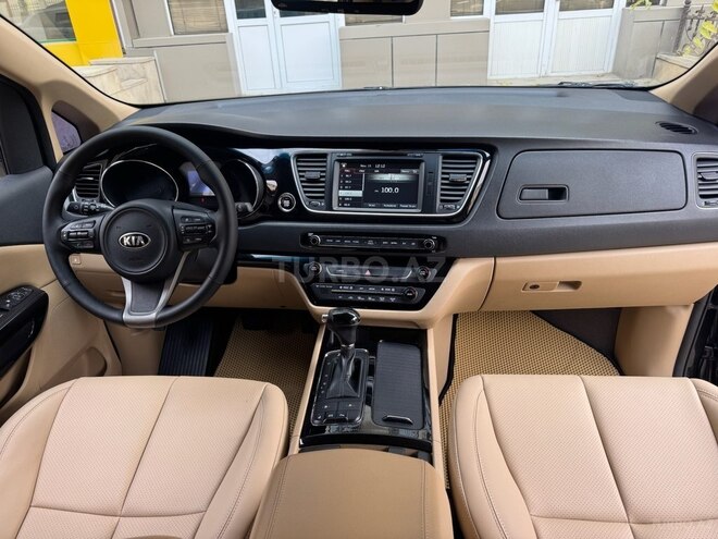 Kia Carnival 2015, 245,000 km - 2.2 l - Bakı