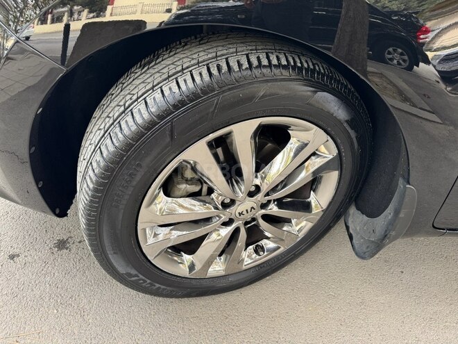 Kia Carnival 2015, 245,000 km - 2.2 l - Bakı