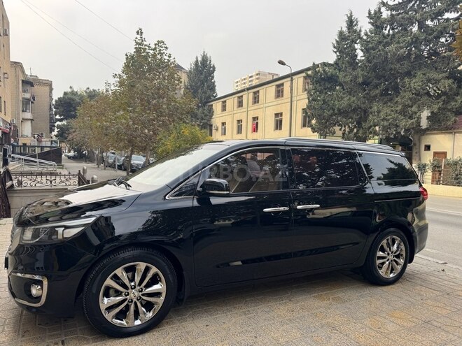 Kia Carnival 2015, 245,000 km - 2.2 l - Bakı