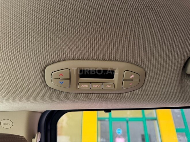 Kia Carnival 2015, 245,000 km - 2.2 l - Bakı