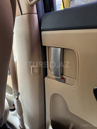 Kia Carnival 2015, 245,000 km - 2.2 l - Bakı