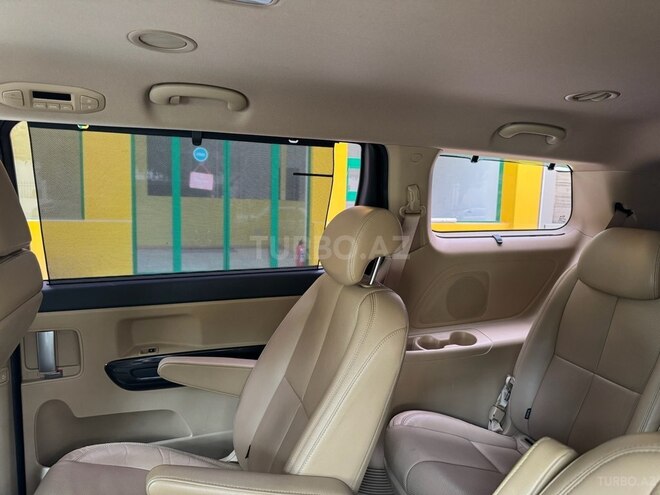 Kia Carnival 2015, 245,000 km - 2.2 l - Bakı