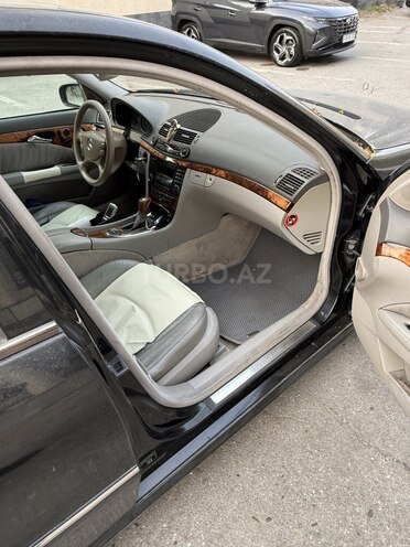 Mercedes E 320 2003, 330,000 km - 3.2 л - Bakı