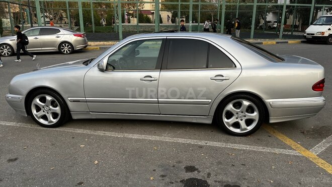 Mercedes E 320 2000, 313,000 km - 3.2 л - Bakı