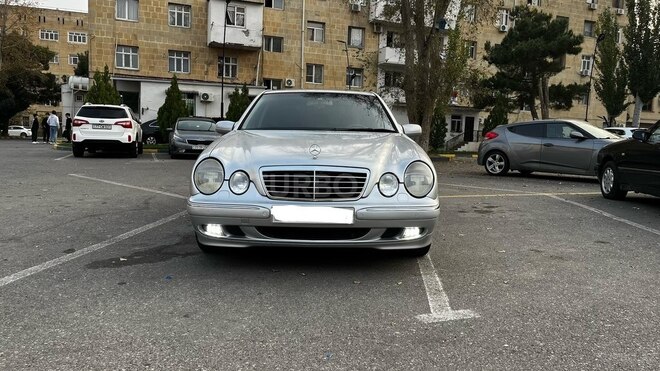 Mercedes E 320 2000, 313,000 km - 3.2 л - Bakı