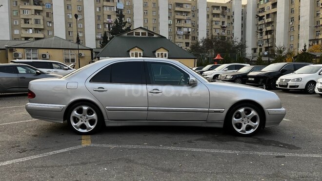 Mercedes E 320 2000, 313,000 km - 3.2 л - Bakı
