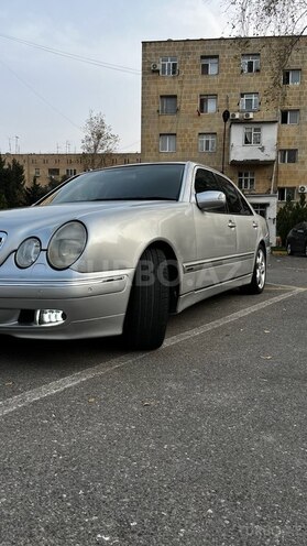 Mercedes E 320 2000, 313,000 km - 3.2 л - Bakı