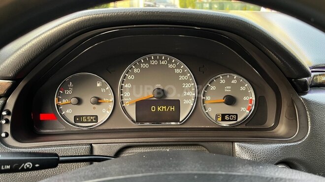 Mercedes E 320 2000, 313,000 km - 3.2 л - Bakı