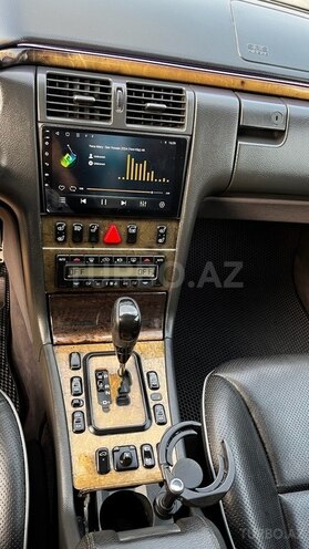 Mercedes E 320 2000, 313,000 km - 3.2 л - Bakı