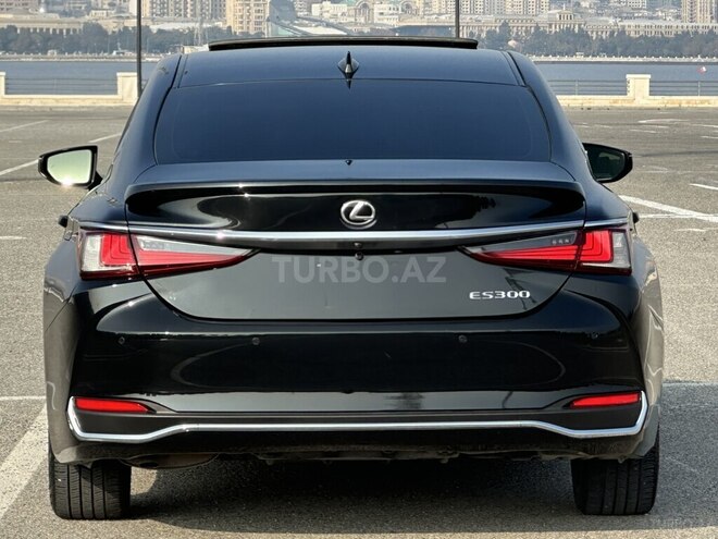 Lexus ES 300h 2022, 45,000 km - 2.5 l - Bakı
