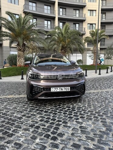 Volkswagen ID.6 Crozz 2022, 13,000 km - 0.0 л - Bakı