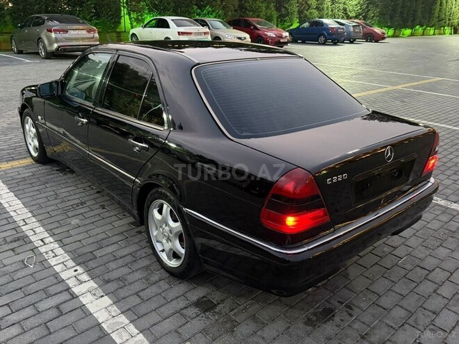 Mercedes C 220 1998, 290,000 km - 2.2 l - Bakı