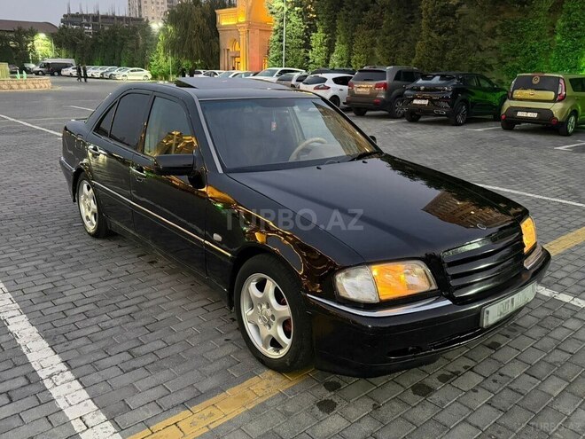 Mercedes C 220 1998, 290,000 km - 2.2 l - Bakı