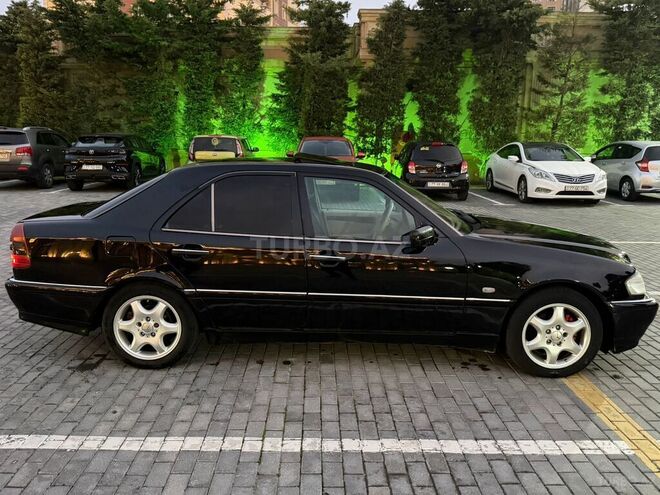 Mercedes C 220 1998, 290,000 km - 2.2 l - Bakı