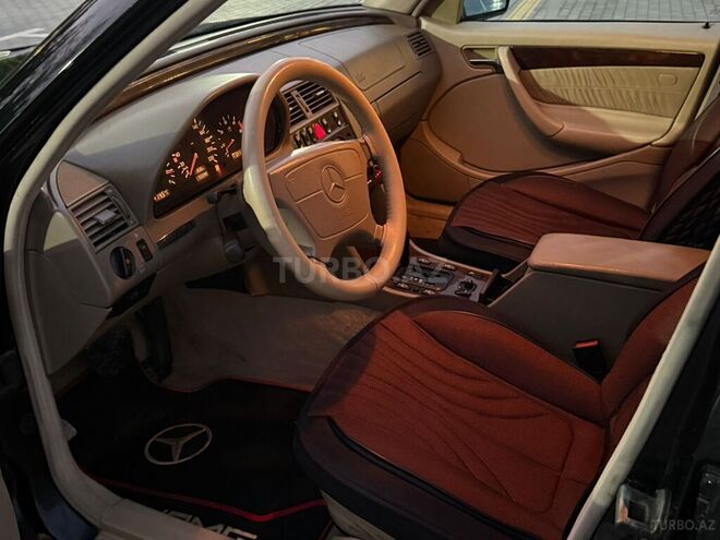 Mercedes C 220 1998, 290,000 km - 2.2 l - Bakı