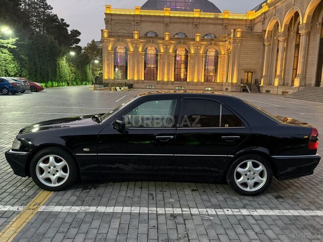Mercedes C 220 1998, 290,000 km - 2.2 l - Bakı