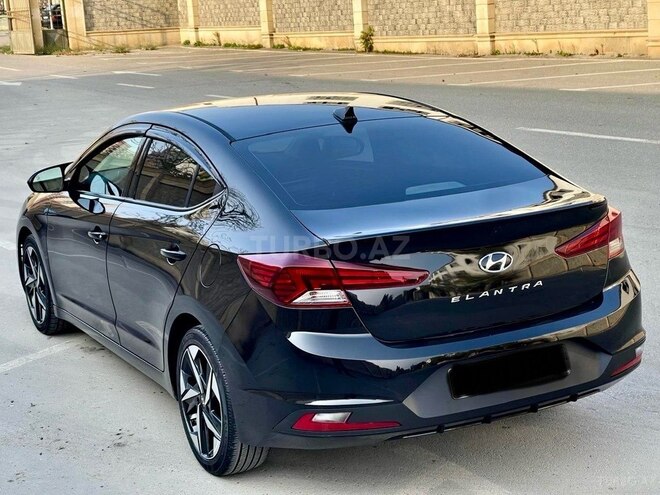 Hyundai Elantra 2019, 118,000 km - 2.0 l - Bakı