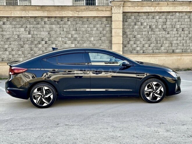 Hyundai Elantra 2019, 118,000 km - 2.0 l - Bakı