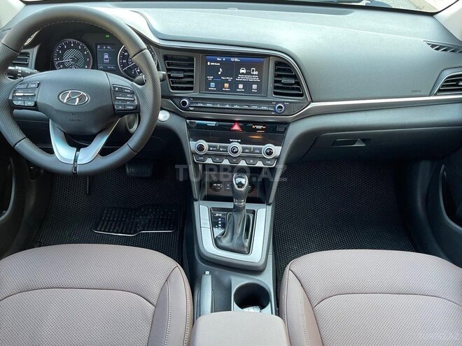 Hyundai Elantra 2019, 118,000 km - 2.0 l - Bakı