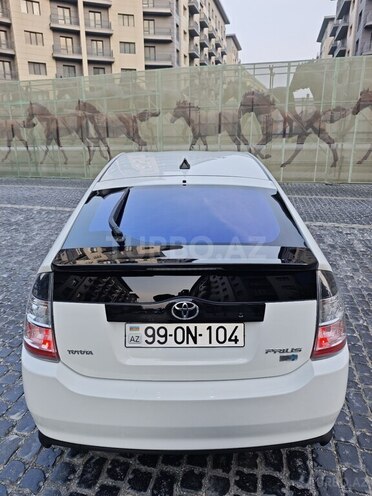 Toyota Prius-10