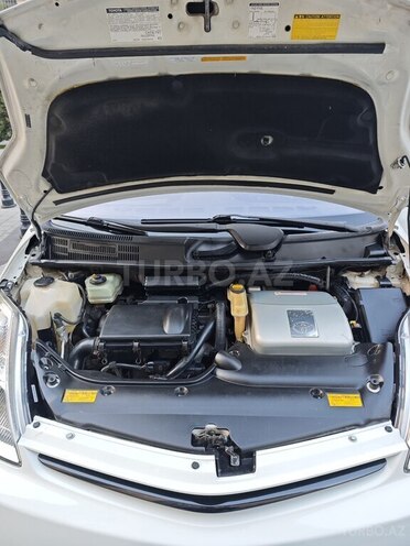 Toyota Prius-16