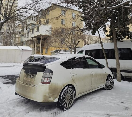Toyota Prius-18