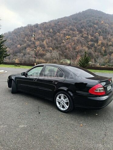 Mercedes E 200 d 2007, 356,000 km - 2.2 l - Qəbələ