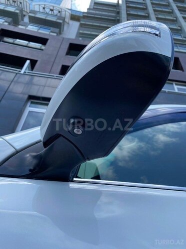 Toyota Land Cruiser Prado-11