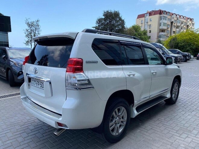 Toyota Land Cruiser Prado-6