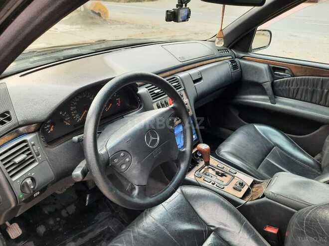 Mercedes E 280 1999, 350,000 km - 2.8 l - Bakı