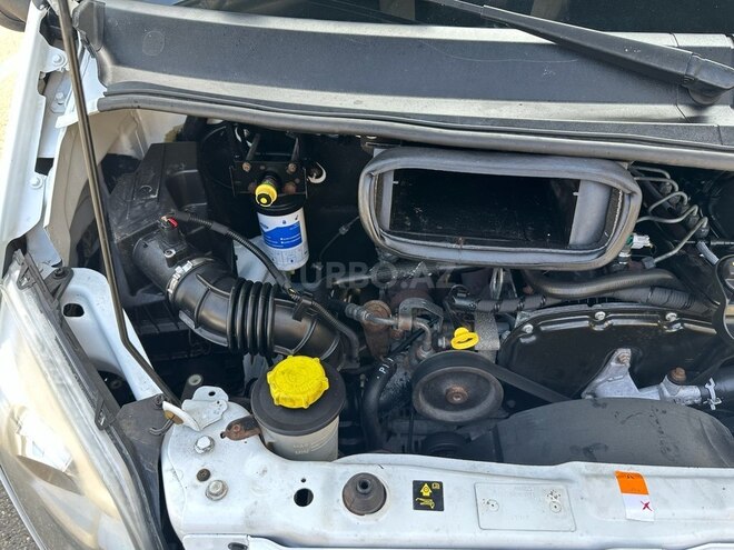 Ford Transit-12