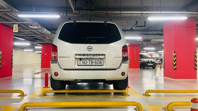 Nissan Pathfinder 2006, 120,000 km - 2.5 l - Gəncə
