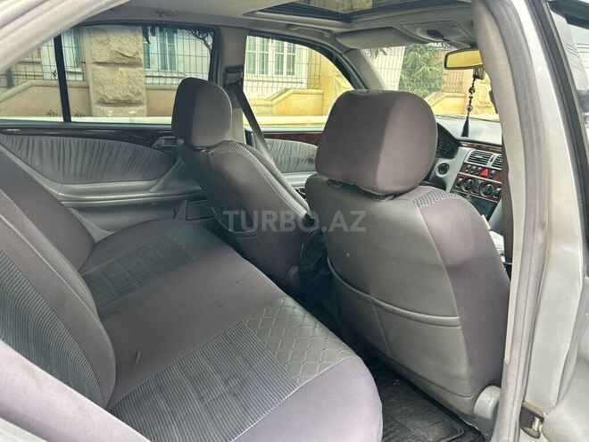 Mercedes E 300 1997, 422,000 km - 3.0 l - Bakı