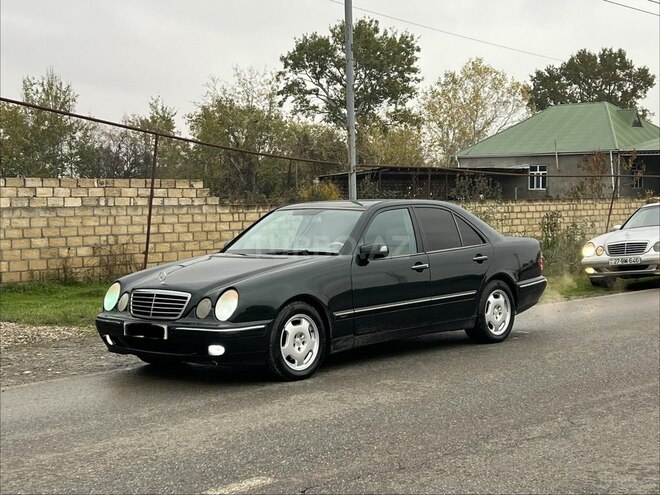 Mercedes E 240 2000, 380,000 km - 2.4 l - Xudat