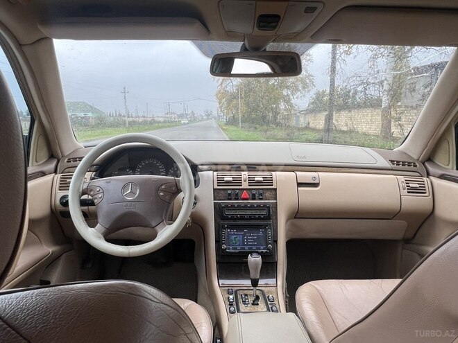 Mercedes E 240 2000, 380,000 km - 2.4 l - Xudat