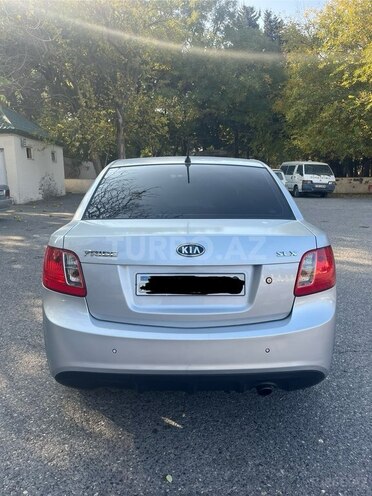 Kia Pride-2