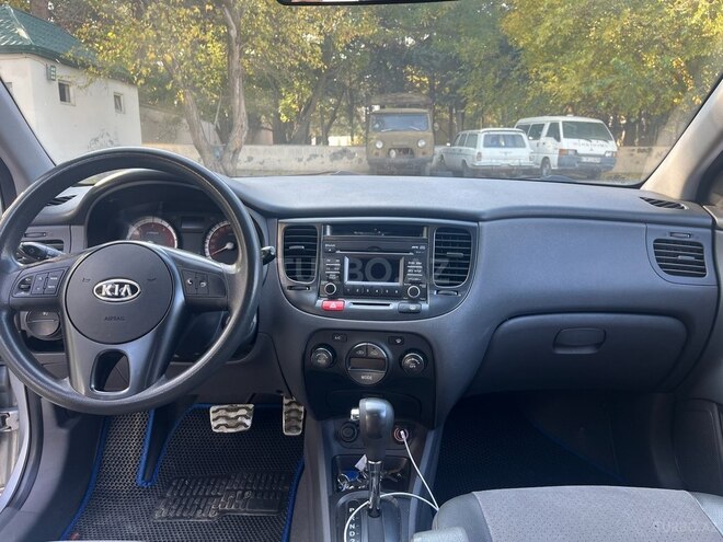 Kia Pride-8