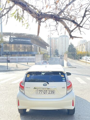 Toyota Aqua 2018, 138,000 km - 1.5 l - Bakı
