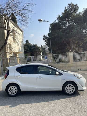 Toyota Aqua 2018, 138,000 km - 1.5 l - Bakı