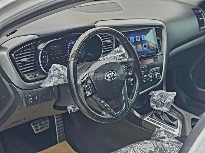 Kia Optima-5