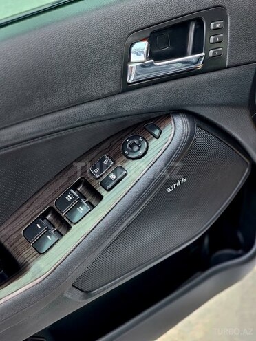 Kia Optima-15