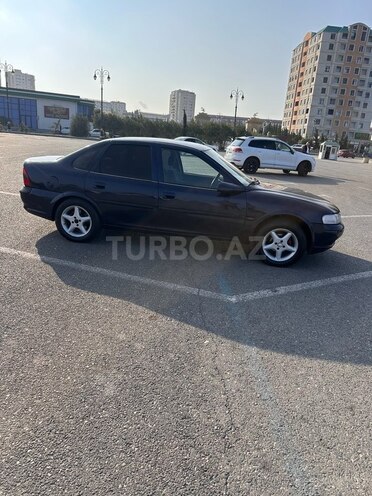 Opel Vectra 1996, 350,000 km - 1.8 l - Sumqayıt