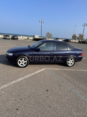Opel Vectra 1996, 350,000 km - 1.8 l - Sumqayıt
