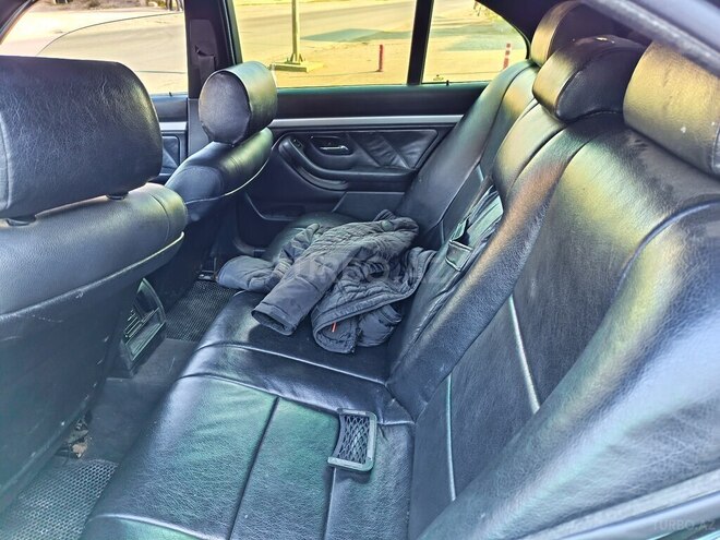 BMW 528 1997, 321,756 km - 2.8 l - Bakı