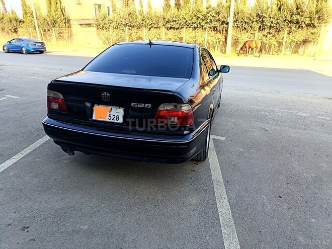BMW 528 1997, 321,756 km - 2.8 l - Bakı