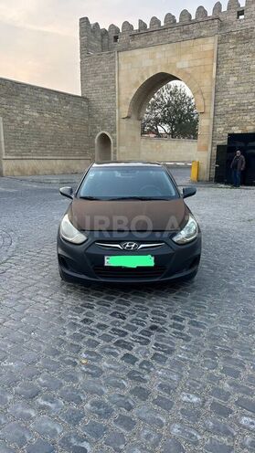 Hyundai Accent 2011, 237,000 km - 1.4 l - Bakı