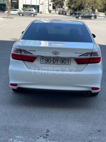 Toyota Camry-3