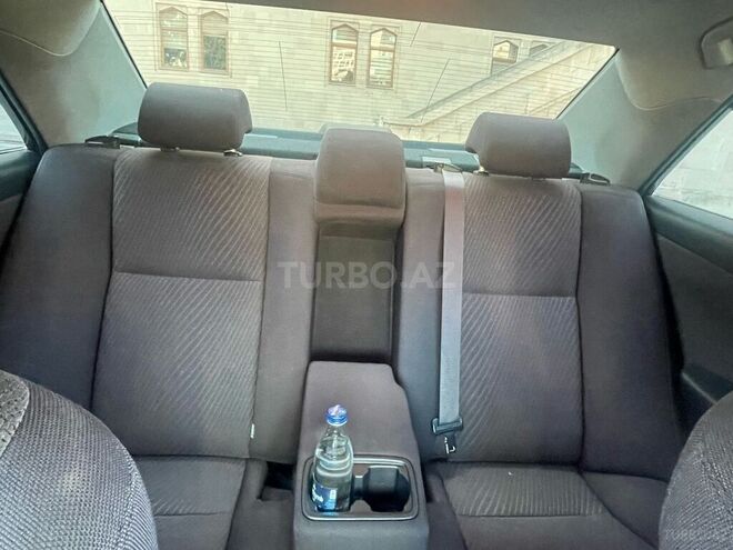 Toyota Camry-10
